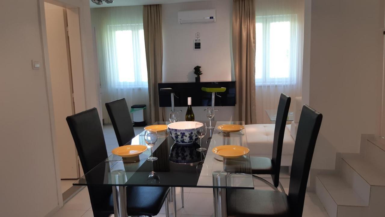 T8 Apartment บาลาตอนฟือเรด ภายนอก รูปภาพ